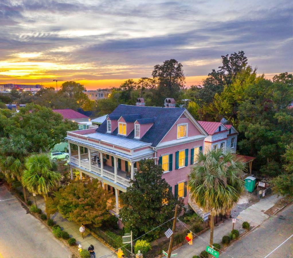 Daybed With Trundle In The Beautiful Ashley Inn 4 Blocks From King St Charleston Exterior foto
